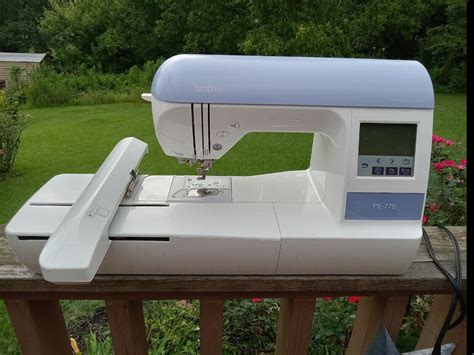 Brother Pe770 5x7 Inch Computerized Sewing Machine 12502623489 Ebay