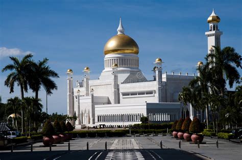 Sultan Omar Ali Saifuddin Mosque Brunei Darussalam Foto De Stock