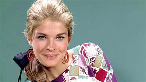Candice Bergens Most Stylish Moments From Model To Murphy Brown