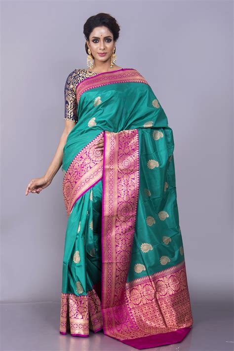 Katan Saree Kanjivaram Sarees Stylish Sarees Saree Look Silk Sarees Online Saree Styles
