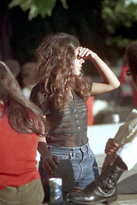 40 candid photographs capture street styles of san francisco girls in the early 1970s oldtime