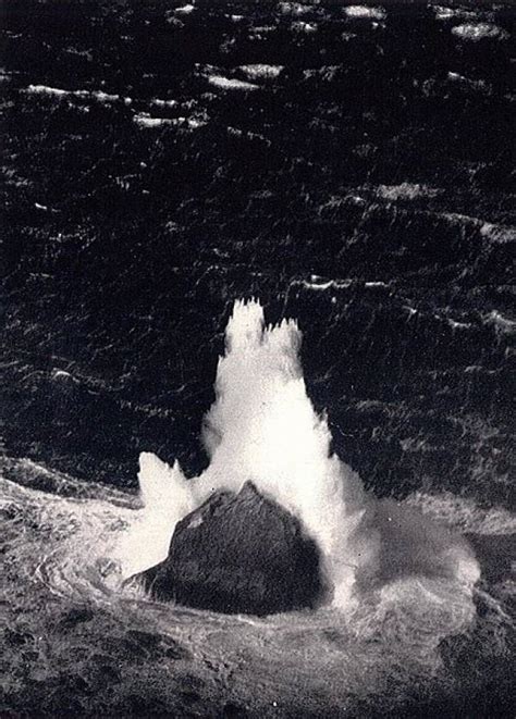 Once In 1300 Years Monster Rogue Wave Recorded Off Ucluelet On