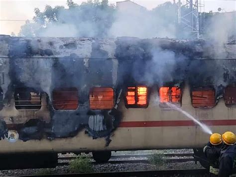Tn 10 Die As Parked Train Catches Fire Authorities Blame Illegal