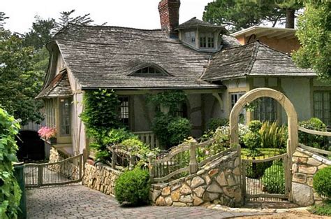 Fairy Carmel Cottage House In California