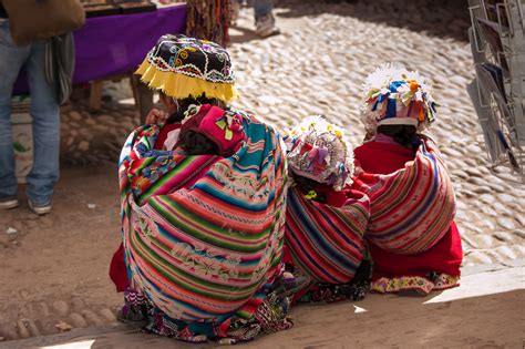 Peru Sacred Valley Pisac Food And Souvenir Market Flickr Photo