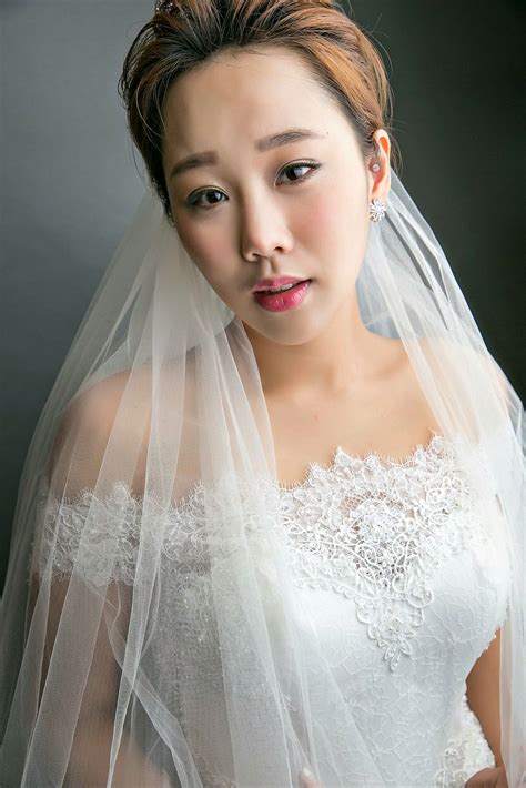 Korean Bridal Makeup And Hairstyling By Eeshake Photography By