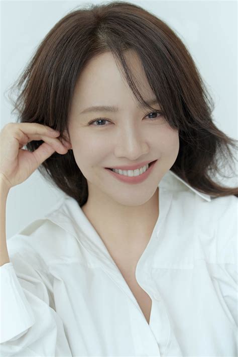 Song Ji Hyo Wins Lawsuit Against Her Former Agency Uzurocks Zapzee