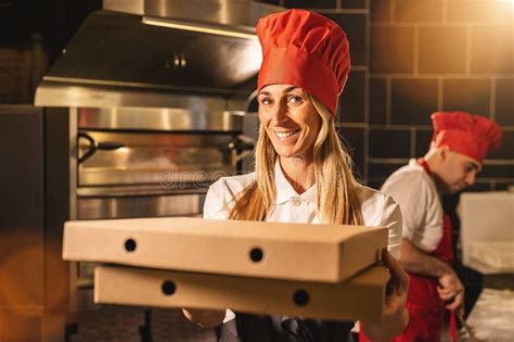 Female Pizza Maker Stock Image Image Of Clothes Maker 27089807
