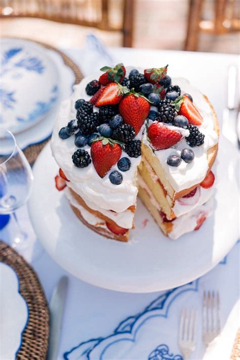 After the main event on christmas day, keep the show rolling on with one of these stunning desserts. Layered Pound Cake with Whipped Cream & Berries | Recipe | Pound cake recipes, Desserts, Savoury ...