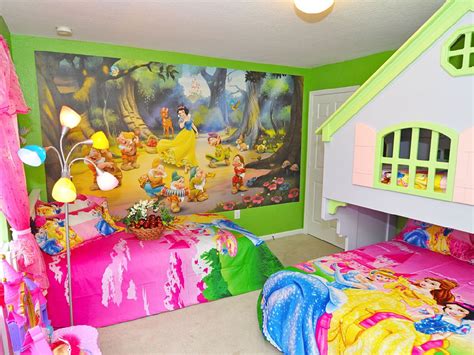20 Enchanted Bedrooms Inspired By Disney Characters