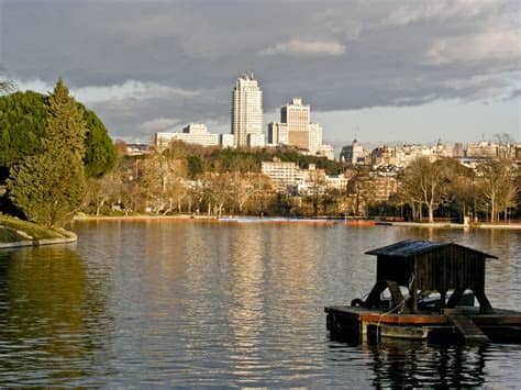 Se 141 anmeldelser, artikler og 105 billeder fra casa de america, nr.98 på tripadvisor af 997 seværdigheder i madrid. Casa de Campo - Wikipedia