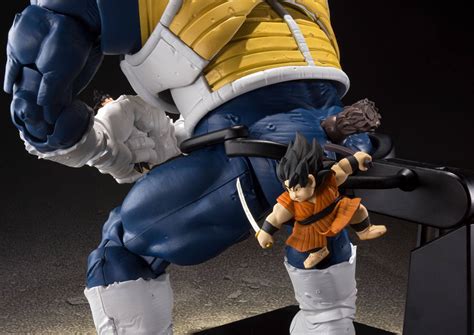 Sh figuarts released a teaser for their next figure that will be launch and it looks like this will include her ssj personality as well. Dragon Ball Z S.H. Figuarts Action Figure Great Ape Vegeta Tamashii Web Exclusive 35 cm ...