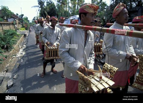 Asia Indonesia Bali Gianya Musicians In Gamelan Orchestra At Hindu