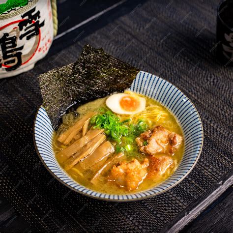 Premium Photo Fried Chicken Karaage Ramen In The Traditional Japanese Ramen Restaurant With A