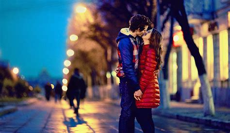 Romantic Love Couple Images To Boost Your Love Feel Free Love Images
