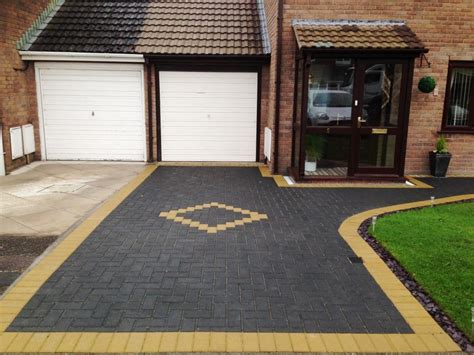 11 Driveway Paving Ideas To Complement Exterior Home Decorated