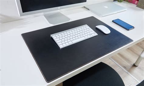 Deshalb empfehlen wir dieses modell für schreibtische mit besonders glatter oberfläche. Kinberg Schreibtischunterlage Edle Matte Aus Rindsleder ...