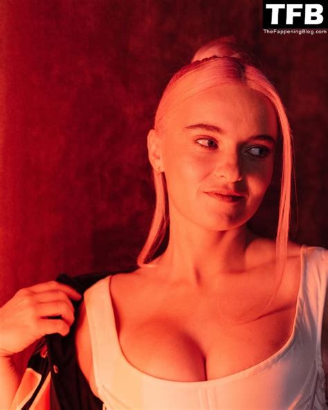 Grace Chatto Topless Sexy Collection Photos Onlyfans Leaked