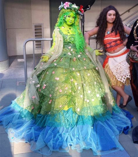 Te Fiti And Moana At Wondercon 2017 Disney Cosplay Cosplay Costumes Te Fiti Costume