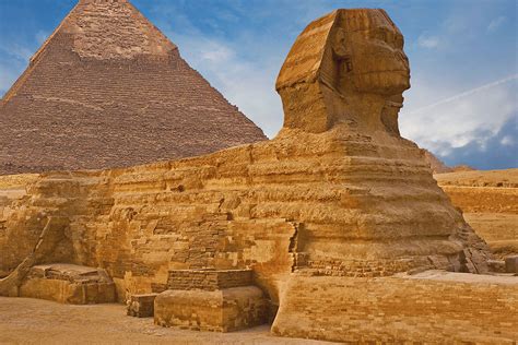 View Of The Sphinx Egypt The Giza Plateau In The Sahara Desert Image