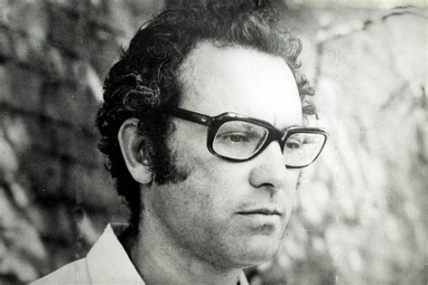 José afonso morreu no dia 23 de fevereiro de 1987, morre o homem fica a obra. Zeca Afonso no Panteão, pede a Sociedade Portuguesa de ...
