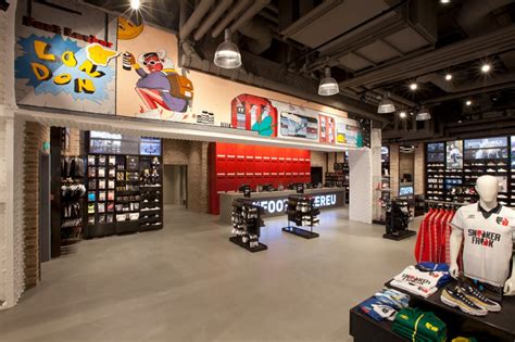 Digital Experience In The Foot Locker Marble Arch Store In London