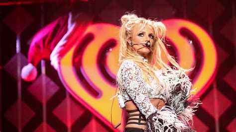 Drohungen und verunglimpfungen früherer wegbegleiter darf sich britney spears nicht mehr nähern. Kranker Vater: Wer übernimmt jetzt Britneys Vormundschaft ...