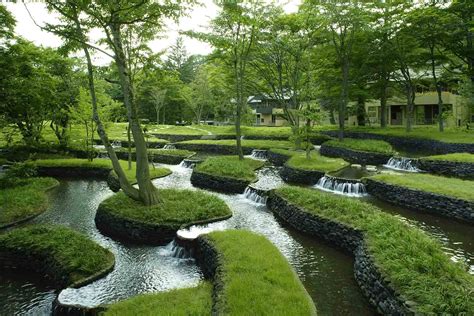 Japanï¿½s earliest known manual of gardeningï¿½the sakuteiki ï¿½describes ten different forms of construction, stipulating the proper height and width of a cascade, and advising the reader on the appropriate types of. The ancient art of Japanese gardens - Hoshino Resorts Magazine