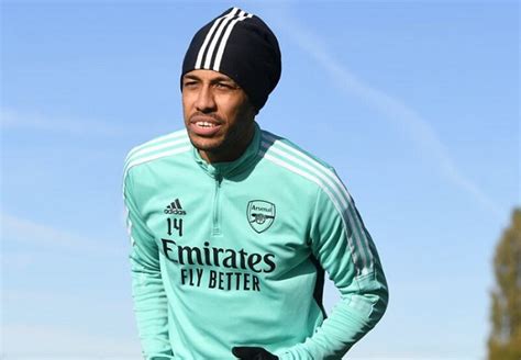 Aubameyang In Arsenal Training Session Ahead Of Liverpool Clash