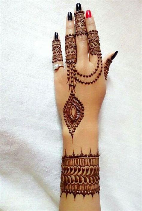 Mehndi design images holds a lot of cultural significance in subcontinent traditions. 18 Stunning Navratri inspired mehndi designs for moms | Indian Parenting & Motherhood Blogger ...