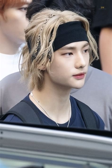 I wasnt prepared, were you?? Music Bank 6.19.2020 in 2020 | Long hair styles, Kids ...