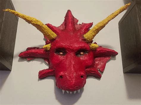 Dragon Head Sculpture Inspired By Dungeons And Dragons • Ultimate Paper