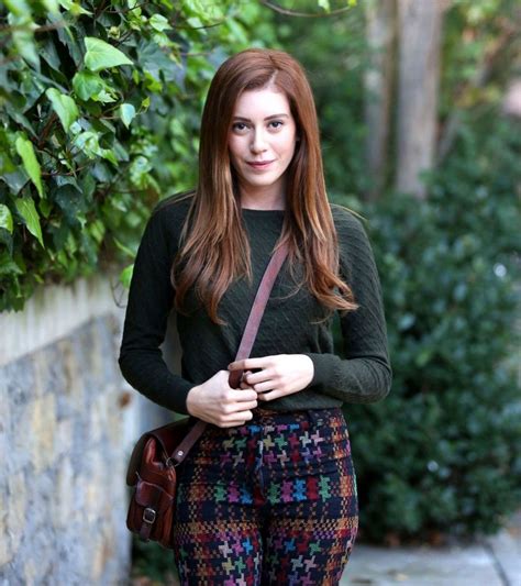 Başarılı bir öğrenci olan sinem kobal, ortaokulda. Sinem Kobal Height, Weight, Boyfriends, Facts, and Net ...