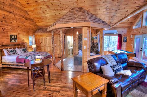 It's a place so relaxed and comfortable; Romantic Cabin In Georgia | Enchantment