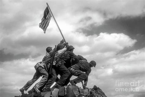 Us Marine Corps War Memorial 2 Photograph By Bob Phillips