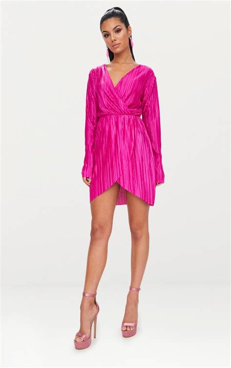 Hot Pink Long Sleeved Plunge Pleated Wrap Dress Prettylittlething Qa