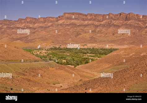 Draa Valley Morocco Oasis In Desert Landscape Stock Photo Alamy