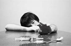 drug use teens heroin signs opioid md opiate addiction teenager carlton michael dr nip bud spot