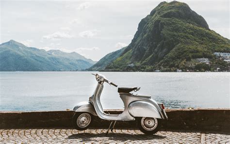 Vespa 4K Wallpapers - Wallpaper Cave