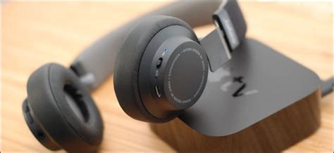Since most people enjoy their music from their macbook, this article covers how to connect bluetooth headphones to your macbook pro. How to Connect Bluetooth Headphones to Your Apple TV