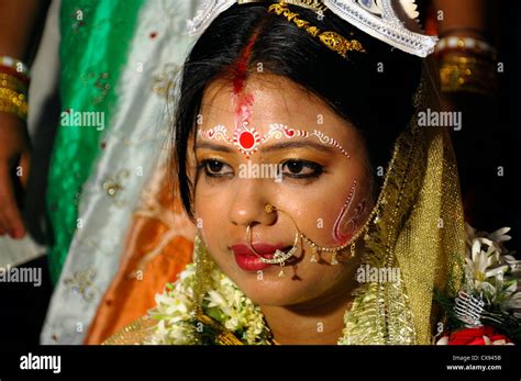 Bengali Hindu Hochzeit Fotos Und Bildmaterial In Hoher Auflösung Alamy