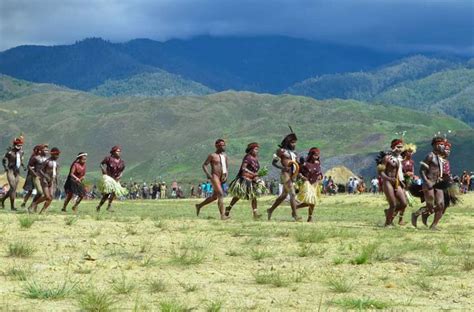 Mengenang Pahlawan Nasional Dari Tanah Papua Riset Sexiz Pix