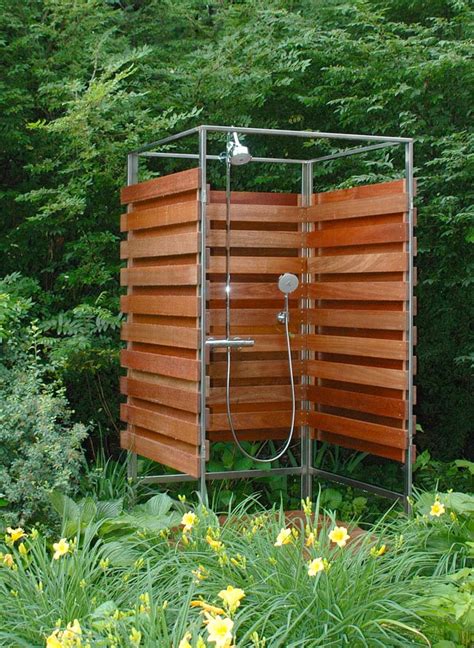 Diy wooden pallets outdoor bathing shower concepts. 32 Beautiful & Easy DIY Outdoor Shower Ideas - A Piece of Rainbow