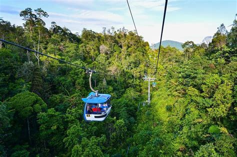 Awana skyway is the main cableway while the latter is used when awana skyway undergoes construction (which you can check on their website ) and during busy periods. Genting Highland with 2-Way Cable Car Ride and Batu Caves ...