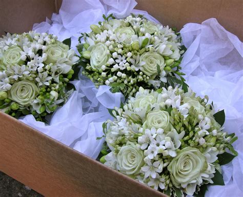 Wedding Flowers Blog Alisons Pale Green And White Wedding Flowers