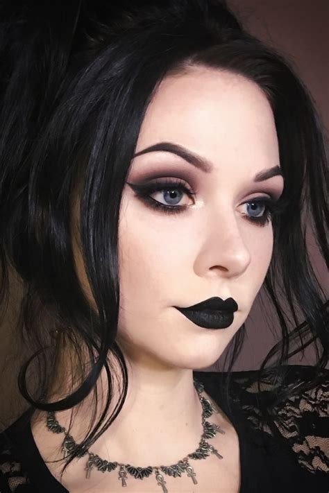 10 Breathtaking Goth Makeup Looks You Need To Try — Moonsugar