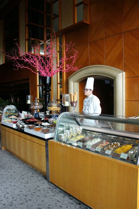 A destination in itself, grand hyatt dubai is the ideal starting point for any trip to this buzzing city. 甜魔媽媽新天地: Tiffin @ Grand Hyatt ~ 雪糕任食的幸福High Tea Buffet