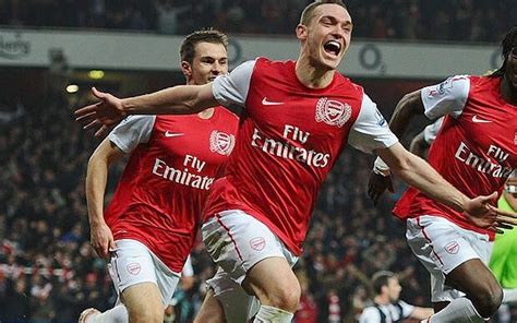 arsenal manager arsene wenger urges thomas vermaelen to stay and fight for his place