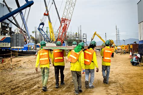 A construction site is an area or piece of land on which construction works are being carried out. Safety Tips For Construction Workers - Unique Scaffolding