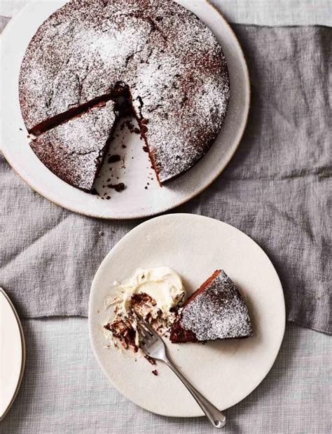 June 29, 2021 at 9:15 am. Swedish Kladdkaka cake | Recipe (With images) | Dinner ...